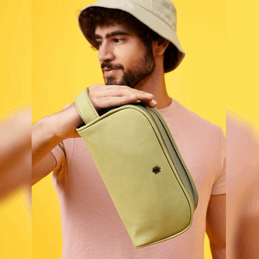 LUIS : Dopp Kit