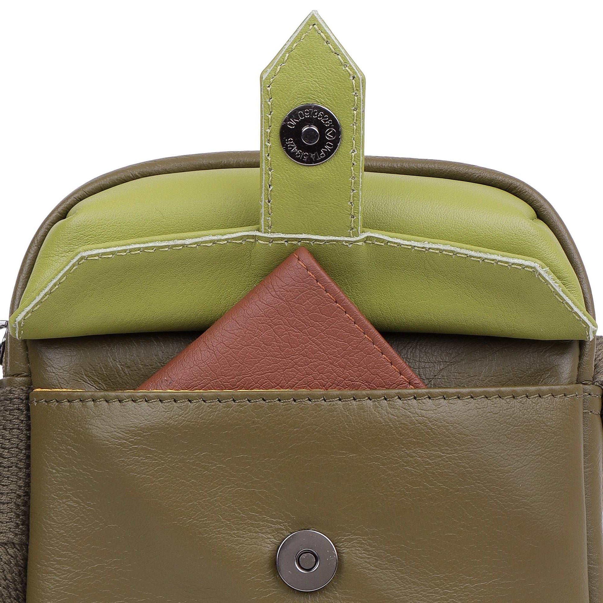 BANDOLERA : Phone Bag - Tortoise  